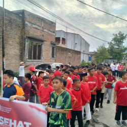 Wahdah Islamiyah Bulukumba Gelar Jalan Sehat Merah Putih